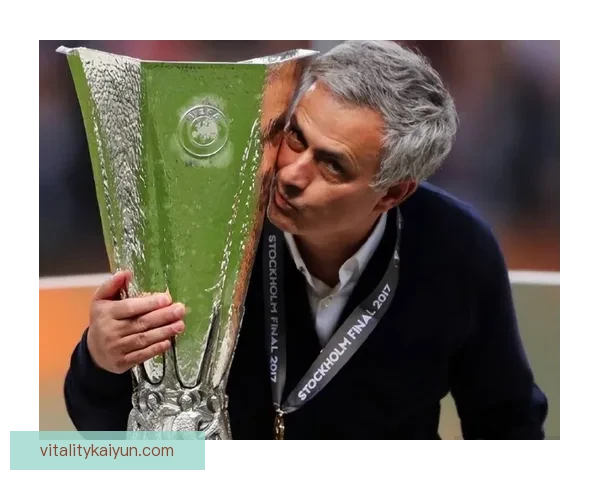 穆里尼奥调整战术助力罗马稳定表现,继续在联赛中向佳绩迈进 穆里尼奥调整战术助力罗马稳定表现,继续在联赛中向佳绩迈进